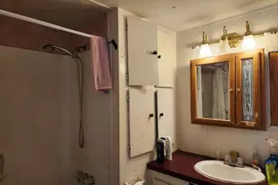 967 Placer Rd, Wolf Creek, OR 97497 - Photo 5