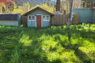 967 Placer Rd, Wolf Creek, OR 97497 - Photo 3