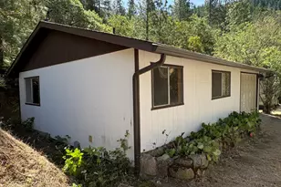 705 Hyde Park Rd, Grants Pass, OR 97527 - Photo 31