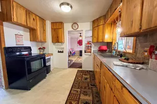 312 Park Ave, Seneca, OR 97873 - Photo 11