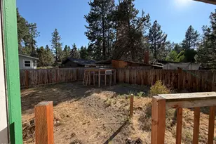 19908 Lynx Ln, Bend, OR 97702 - Photo 15