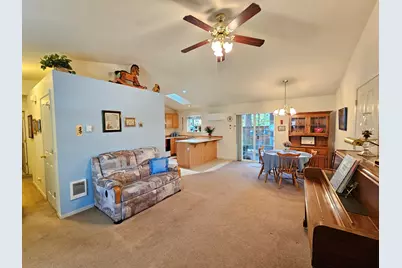 369 E St Helens Avenue, Sisters, OR 97759 - Photo 3