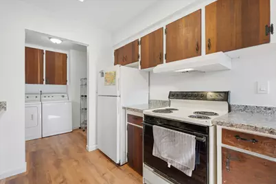 8703 NE Sacramento Street, Portland, OR 97220 - Photo 11
