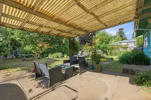 8703 NE Sacramento St, Portland, OR 97220 - Photo 23