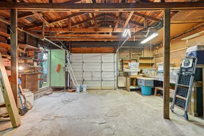8703 NE Sacramento Street, Portland, OR 97220 - Photo 29
