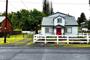 1402 Dayton St, Klamath Falls, OR 97603 - Photo 1