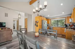 17916 Sandtrap Ln, Sunriver, OR 97707 - Photo 17