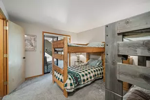 17916 Sandtrap Ln, Sunriver, OR 97707 - Photo 35