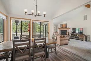 17916 Sandtrap Ln, Sunriver, OR 97707 - Photo 21