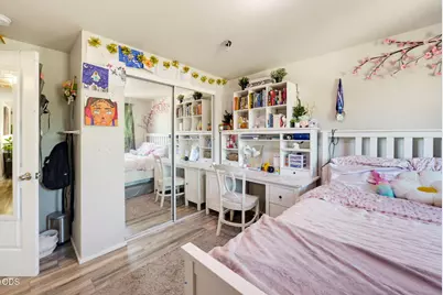 351 Oxford Street, Ashland, OR 97520 - Photo 25