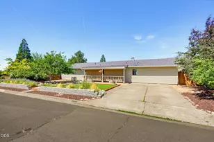 351 Oxford St, Ashland, OR 97520 - Photo 47