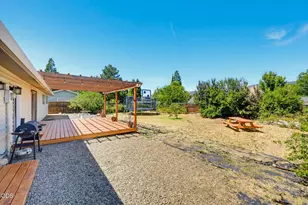 351 Oxford St, Ashland, OR 97520 - Photo 35