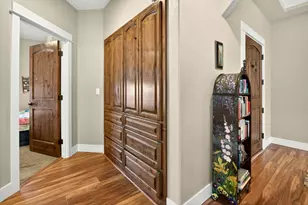 3764 Calle Vista Dr, Medford, OR 97504 - Photo 13