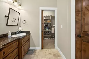 3764 Calle Vista Dr, Medford, OR 97504 - Photo 29
