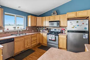 512 SE Ponderosa Dr, Madras, OR 97741 - Photo 9