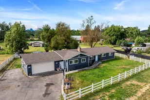 4675 Leonard Rd, Grants Pass, OR 97527 - Photo 1