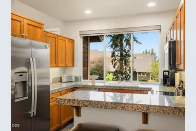 11110 Village Loop, Redmond, OR 97756 - Photo 9