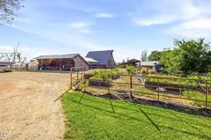 1299 OR-234, Eagle Point, OR 97524 - Photo 47