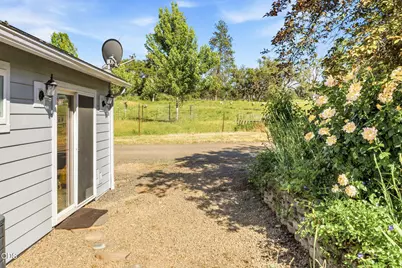 1299 Or-234, Eagle Point, OR 97524 - Photo 25