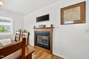 2076 Magnolia Ave, Medford, OR 97501 - Photo 9