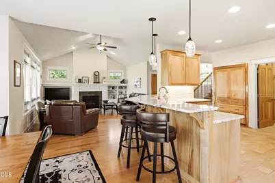 519 St Augustine Drive, Medford, OR 97504 - Photo 13