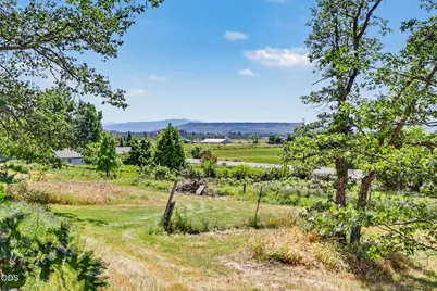 15336 Oregon 62, Eagle Point, OR 97524 - Photo 47