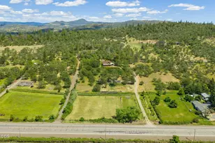 15336 Oregon 62, Eagle Point, OR 97524 - Photo 55