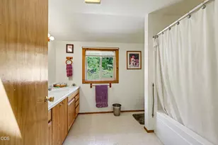 15336 Oregon 62, Eagle Point, OR 97524 - Photo 25