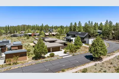 19015 Park Commons Drive, Bend, OR 97703 - Photo 55