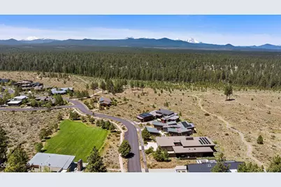 19015 Park Commons Drive, Bend, OR 97703 - Photo 57