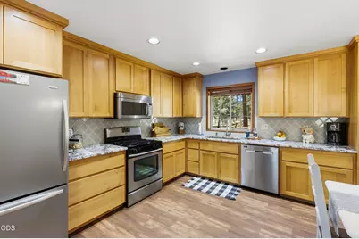 16738 Pine Tree Lane, Sisters, OR 97759 - Photo 11