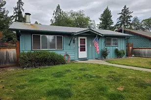 1716 SW K St, Grants Pass, OR 97526 - Photo 1