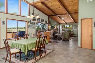 12065 Kestrel Rd, Klamath Falls, OR 97601 - Photo 9