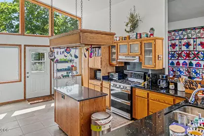 12065 Kestrel Road, Klamath Falls, OR 97601 - Photo 13