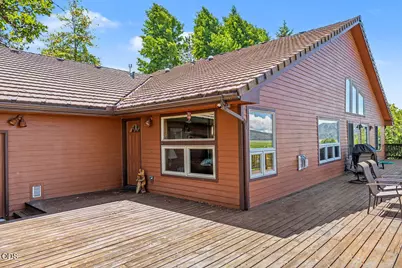 12065 Kestrel Road, Klamath Falls, OR 97601 - Photo 5