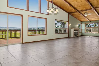 12065 Kestrel Road, Klamath Falls, OR 97601 - Photo 9