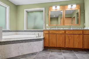12065 Kestrel Rd, Klamath Falls, OR 97601 - Photo 19