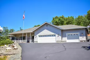 799 Three Pines Rd, Grants Pass, OR 97526 - Photo 1