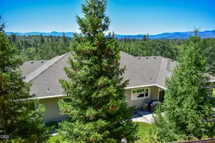 799 Three Pines Rd, Grants Pass, OR 97526 - Photo 15