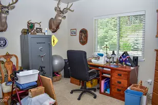 799 Three Pines Rd, Grants Pass, OR 97526 - Photo 23
