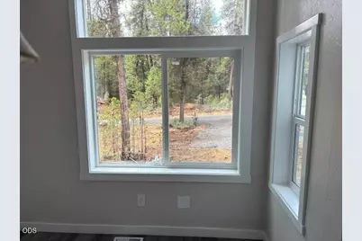 17717 Hwy 58, Crescent Lake, OR 97733 - Photo 37
