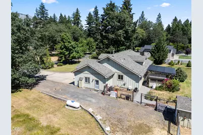523 E Forks Circle, Cave Junction, OR 97523 - Photo 41