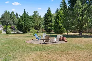523 E Forks Cir, Cave Junction, OR 97523 - Photo 31