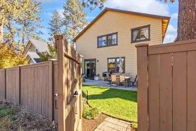 1094 E Horse Back Trail, Sisters, OR 97759 - Photo 37