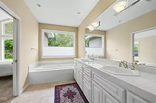 3348 Creek View Dr, Medford, OR 97504 - Photo 23