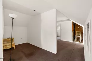 139 N Columbus Ave, Medford, OR 97501 - Photo 21