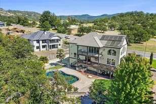 1013 Roxy Ann Rd, Medford, OR 97504 - Photo 47