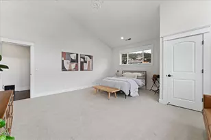 1013 Roxy Ann Rd, Medford, OR 97504 - Photo 57