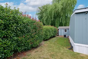 1570 S Peach St, Medford, OR 97501 - Photo 27