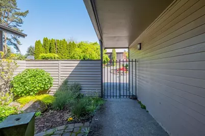 31320 SW Parkway Avenue, Wilsonville, OR 97070 - Photo 9
